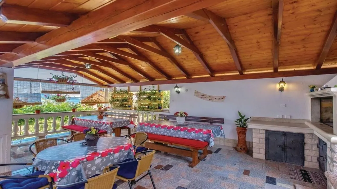 נובי ווינודולסקי Apartments Skulin